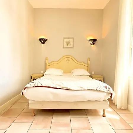 Hotel L'arena Fréjus