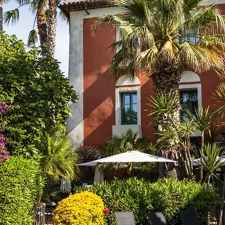 L'arena Hotell Fréjus