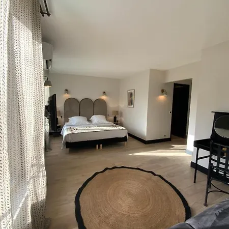 Hotel L'arena Fréjus