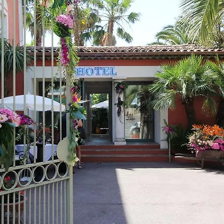 L'arena Hotel 3*