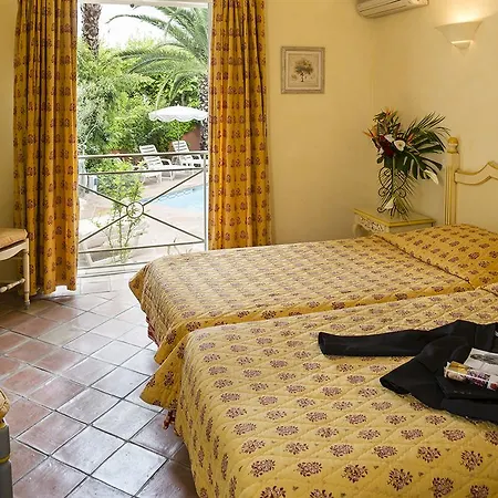 L'arena فندق 3*